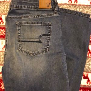 American eagle favorite boyfriend jeans
